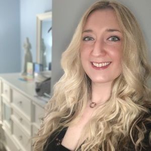 Meet your Posher, Meagan